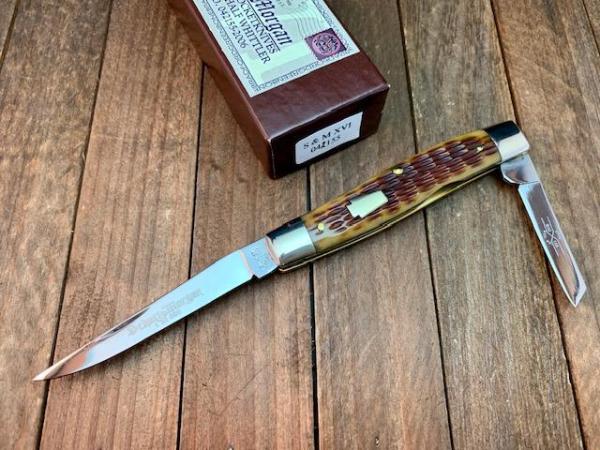 Schatt and Morgan 16th Anniversary Series Stock Half Whittler Amber Jigged Bone 2006 Schatt and Morgan 16th Anniversary Series Stock Half Whittler Amber Jigged Bone 2006