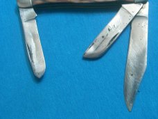 VINTAGE KUTMASTER UTICA NY USA STOCKMAN CATTLEMANS FOLDING POCKET KNIFE KNIVES OLD