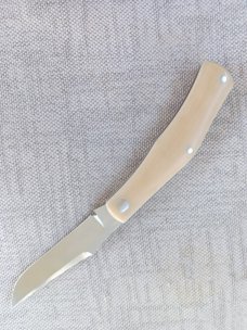 Rhidian Rogue Wave Trapper...Bone Linen micarta. .Cpm154..3.625 cld..red liners..Shield.. slip