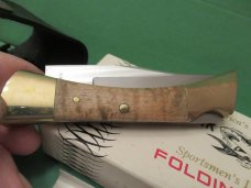 Case XX 1972 Curly Maple Shark Tooth Pattern # 7197-SSP