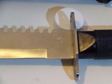 Vintage Classic USA Survival Knife With hard plastic locking Sheath
