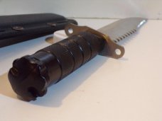 Vintage Classic USA Survival Knife With hard plastic locking Sheath