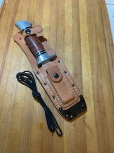 Vintage Columbia USA Saber Iron Cross fixed blade hunting knife 