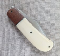 Vincenzo Balistreri Front Flipper Lanny...Linerlock..Ivory & Burlap. Filework..Jiimping....Coa/Slip