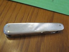 Hen & Rooster Voss Cut Co Germany Gunstock Pearl Lobster 