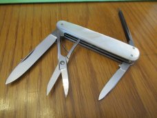 Hen & Rooster Voss Cut Co Germany Gunstock Pearl Lobster 