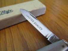 Montgomery Ward & Co Pearl Pen Knife Model # 84-184 