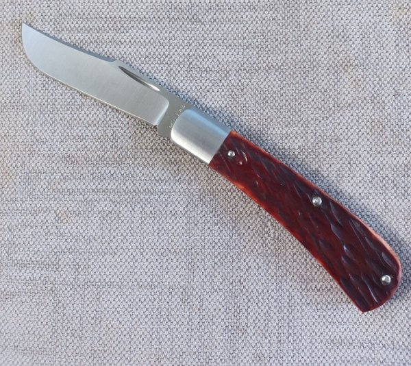 Jeffery Mitchell Amber Jigged Bone  Trapper..Cpm154..3 5/8" closed..New from maker..with pouch 