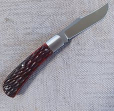 Jeffery Mitchell Amber Jigged Bone  Trapper..Cpm154..3 5/8" closed..New from maker..with pouch 