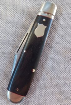 K'roo African Blackwood Clip Ennglish Jack..Rwl34..4.25 closed..red liners..spacers fluted bolsters 