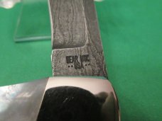 Bear MGC 1996 Mid-Size Pearl Damascus Lock Back