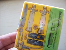 Italian Magic Knife Switchblade Kit Complete with Instructions UNUSED W/Plastic Case