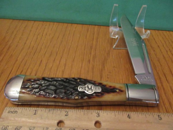 Schatt & Morgan  Premier 1 of 400  Large  Bone  Coke Bottle Pattern # 041802