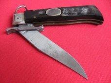Rare Vintage Italian Oval Button SWING GUARD Ring Pull Switchblade Knife