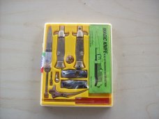Italian Magic Knife Switchblade Kit Complete with Instructions UNUSED W/Plastic Case