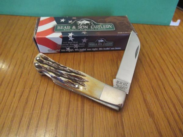 Bear Stag Folding Lock Back Model # 509