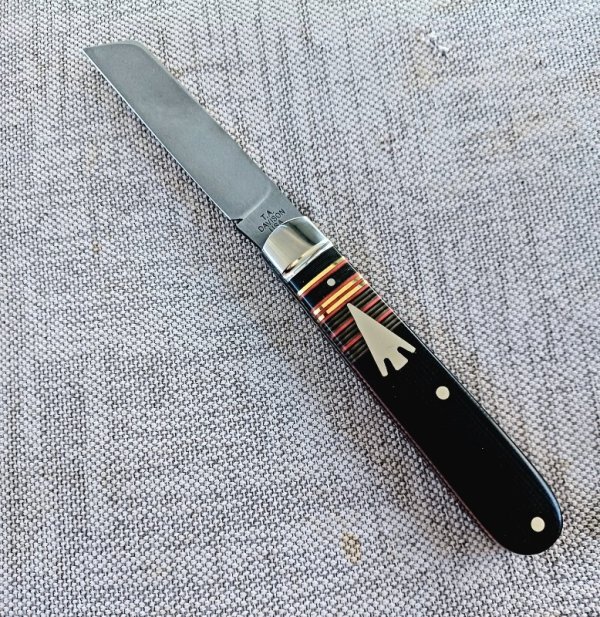 T A Davison Striper Straight Lambsfoot Jack.4".Black Micarta..A2..beadblasted..jeweled liners..#2245