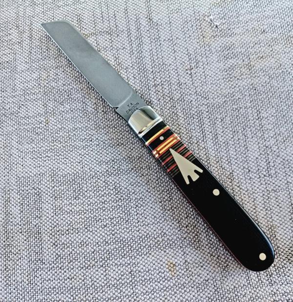 T A Davison Striper Straight Lambsfoot Jack.4".Black Micarta..A2..beadblasted..jeweled liners..#2245