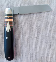 T A Davison Striper Straight Lambsfoot Jack.4".Black Micarta..A2..beadblasted..jeweled liners..#2245