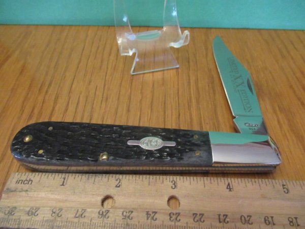 Case XX 1997 Select Grand Daddy Barlow Saturn Shield 1 of 2500 Pattern # 6143 SS