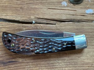 Case Lock Back Fishtail Hunter 61051 LSSP, Closed Length: 3 11/16” (92mm)