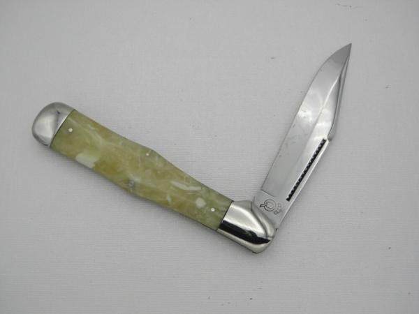 Queen Cutlery Co. #38 Jumbo Folding Hunter with imitation onyx handles: 5 1/4” closed; early 1950s