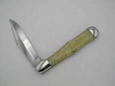 Queen Cutlery Co. #38 Jumbo Folding Hunter with imitation onyx handles: 5 1/4” closed; early 1950s