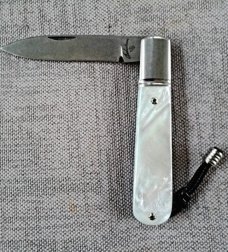 Vincenzo Balistreri Sfilato Slipjoint..Mother of Pearl..AEB-L..liners..lanyard pin and bead..coa.sli