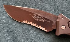 Microtech Amphibian, Stonewash Boron Carbide Partial Serrated Blade, Light Use 
