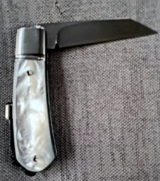 Vincenzo Balistreri Native Lever Taillock.. Mother of Pearl..fluted ..4" closed..AEB-L..coa..slip