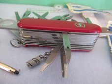 Victorinox Swiss Champ Survival Kit 