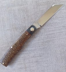 K'roo Mac Custom..Beanbag and Rag Micarta..Rwl34..red accents and shield..3.75..coa and slip 