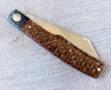 K'roo Mac Custom..Beanbag and Rag Micarta..Rwl34..red accents and shield..3.75..coa and slip 