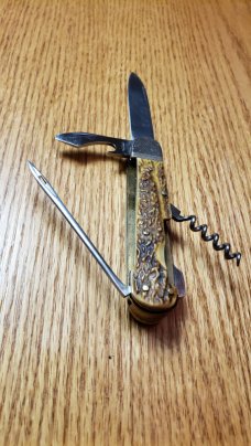 Hubertus Stag Knife, Solingen Germany, Lockback, 4 Blades, Beautiful Stag, Lightly Used & Sharpened.