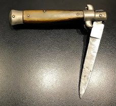 Rare Vintage Wandy 7" Italian Stiletto, D-Stamped Liners