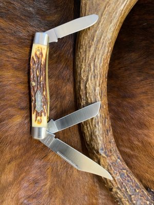 Schrade Uncle Henry 885UH King Ranch 3 Blade Stockman Knife Staglon Scales 4quot