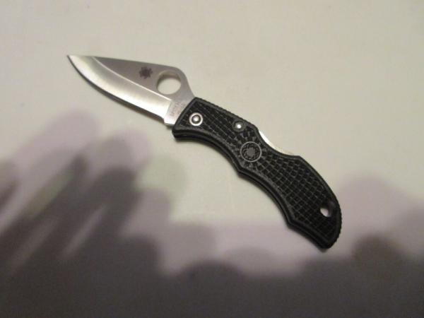 SPYDERCO LADYBUG LBKP3 JAPAN BLACK VG-10 NEW OLD STOCK SPYDERCO LADYBUG LBKP3 JAPAN BLACK VG-10 NEW OLD STOCK