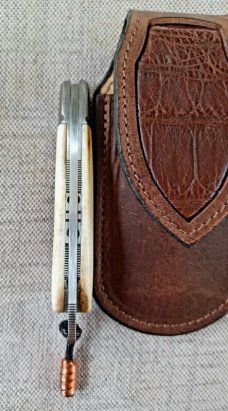 Vincenzo Balistreri Polished Sambar Stag Native Taillock...3.75"...Lanyard.. Bead..AEB-L..coa..slip.