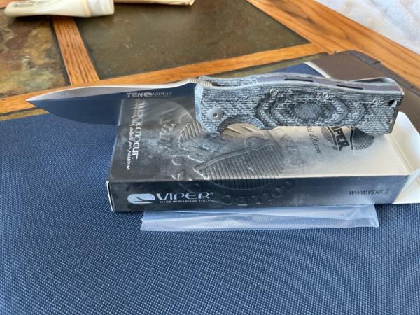 Viper Ten Silver Twill/G10 Handles-N690Co Satin Drop Point.