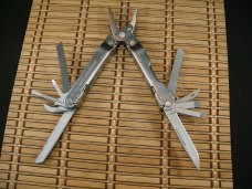 LEATHERMAN U.S.A. MADE SUPER TOOL 300 MULTI-TOOL NEWLY FACTORY REFURBISHED WITH NEW PLIERS & TOOLS