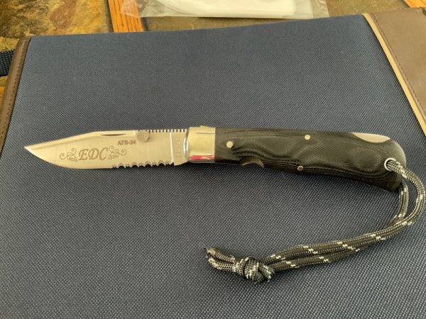 The Queen Q-TAC # 7 Tactical Lockback 