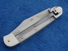 New 7-3/4" Bone Hubertus leverlock auto (110.KN.11)