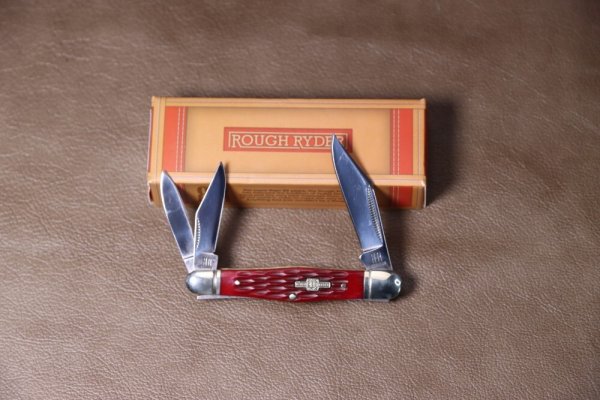 ROUGH RYDER RED JIGGED BONE WHITTLER FOLDING KNIFE RR282