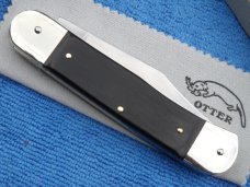 New 7-3/4" Ebonywood Hubertus leverlock auto (110.Hz.11)clip point blade II