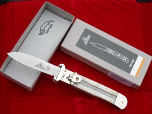 New 7-3/4" Bone Hubertus leverlock Shell-Puller automatic knife (11.KN.11 P) III