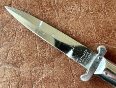 Rare Rizzuto Estileto Milano 7 Inch Switchblade Knife, White Pearl Handle, Unique Tang Mark 