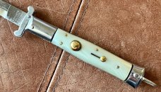 Rare Rizzuto Estileto Milano 7 Inch Switchblade Knife, White Pearl Handle, Unique Tang Mark 
