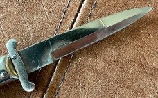 Rare Rizzuto Estileto Milano 7 Inch Switchblade Knife, White Pearl Handle, Unique Tang Mark 
