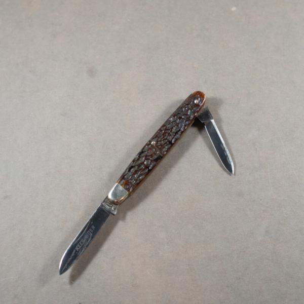 E.C. Simmons Keen Kutter - Unique Pattern W/ Etch Still Visible - Bare end Jigged Bone Pen Knife