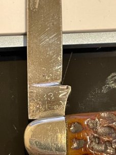 E.C. Simmons Keen Kutter - Unique Pattern W/ Etch Still Visible - Bare end Jigged Bone Pen Knife